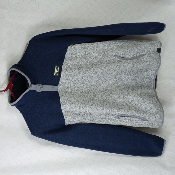 L.L. Bean Tops - Womens LL bean pullover